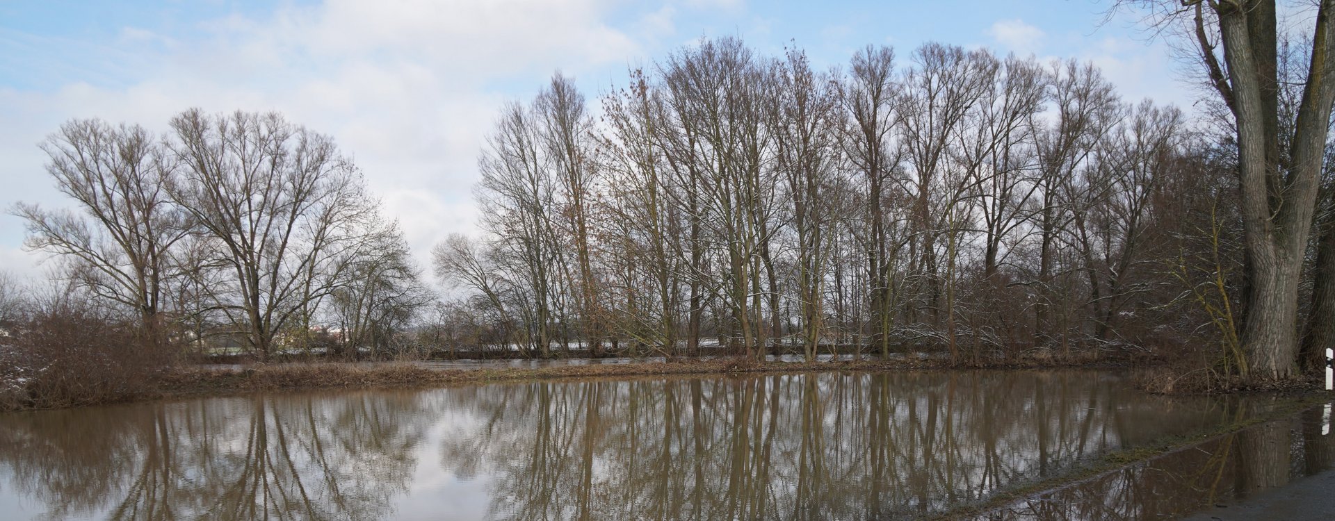 Überflutete Wiese in Fürth