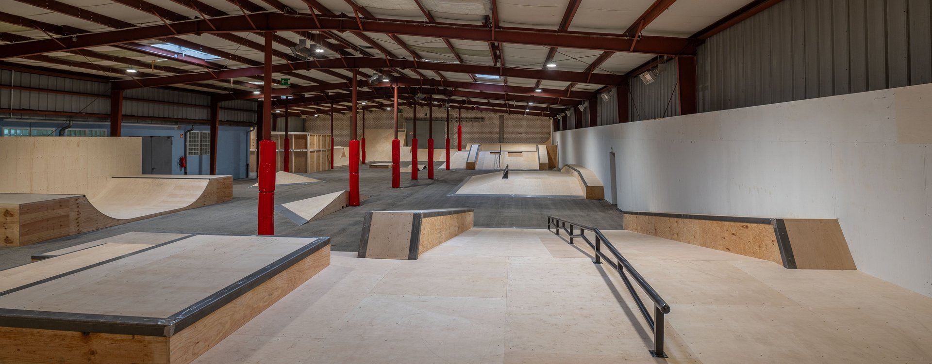 Innenansicht der neuen Skatehalle