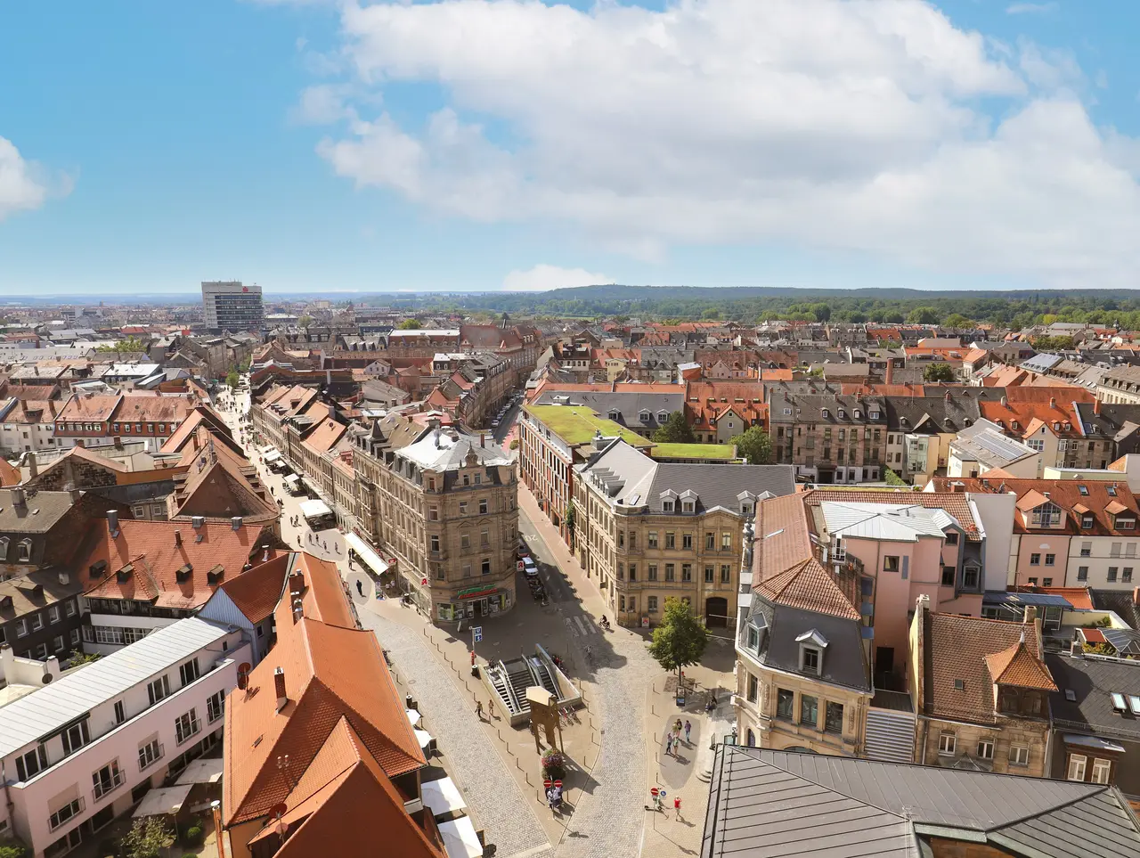 Blick vom Rathausturm auf die Schwabacher Straße