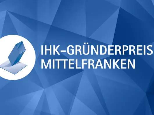 Schriftzug IHK Gründerpreis 2025 auf blauem Grund