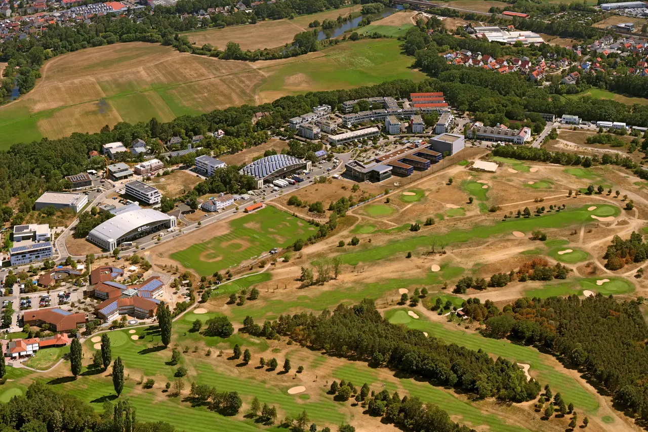 Luftbild auf den Golfpark 