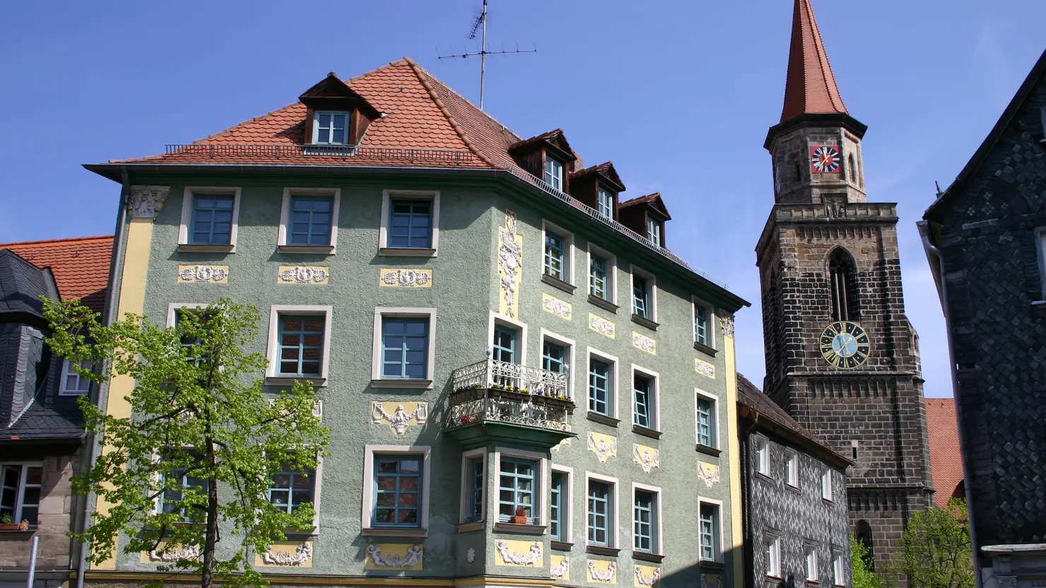 Blick auf die Kirche St. Michael aus der Gustavstraße heraus 