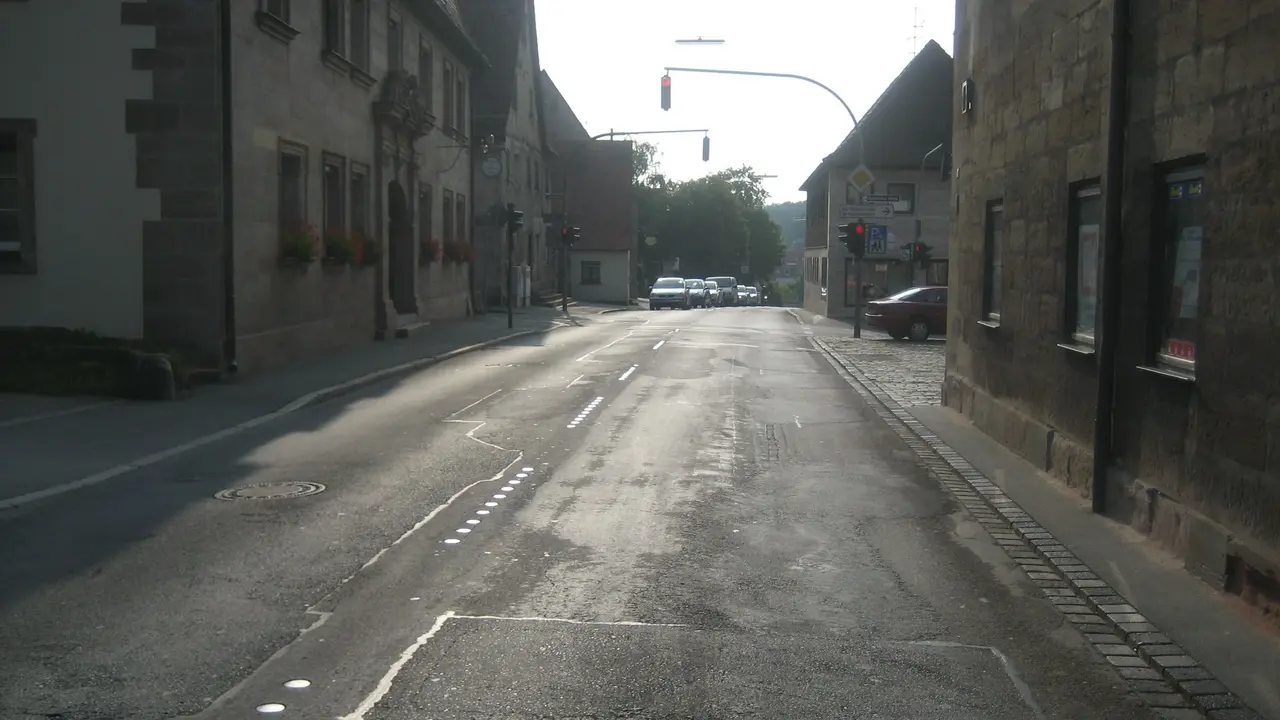 Die Würzburger Straße vor der Sanierung.